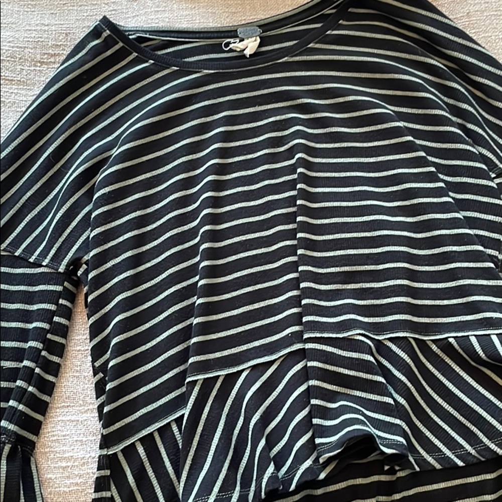 Free People Womens long sleeve top